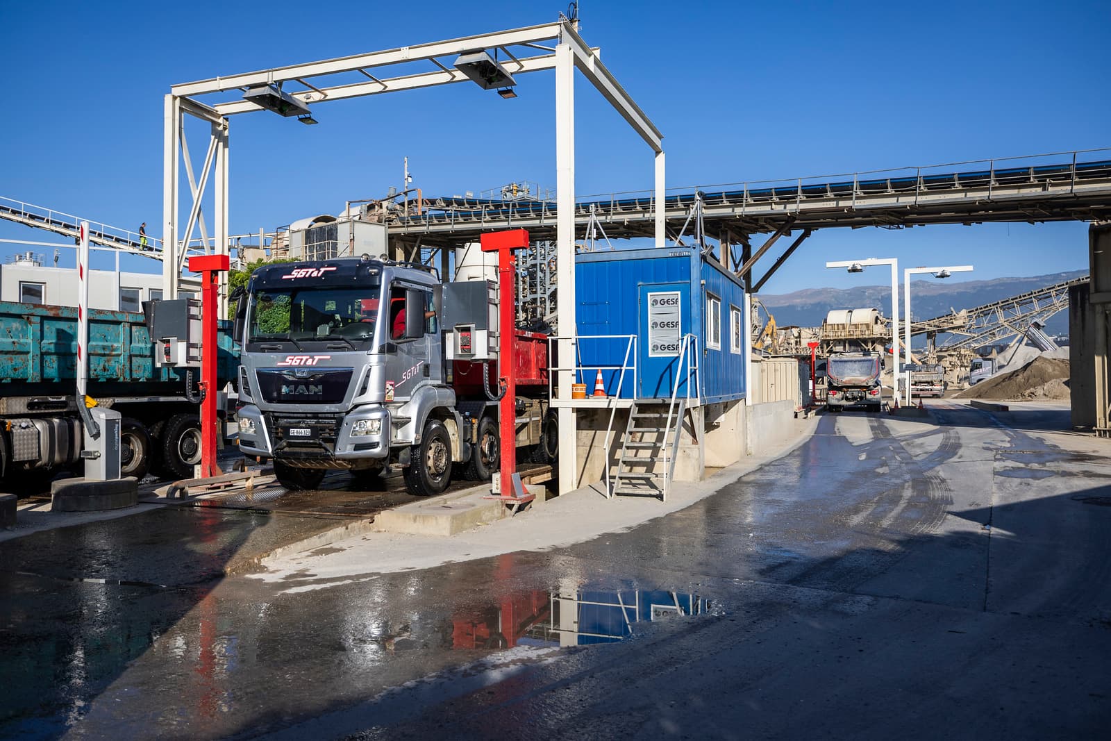 Smarter Logistics Through Computer Vision - Featured project image